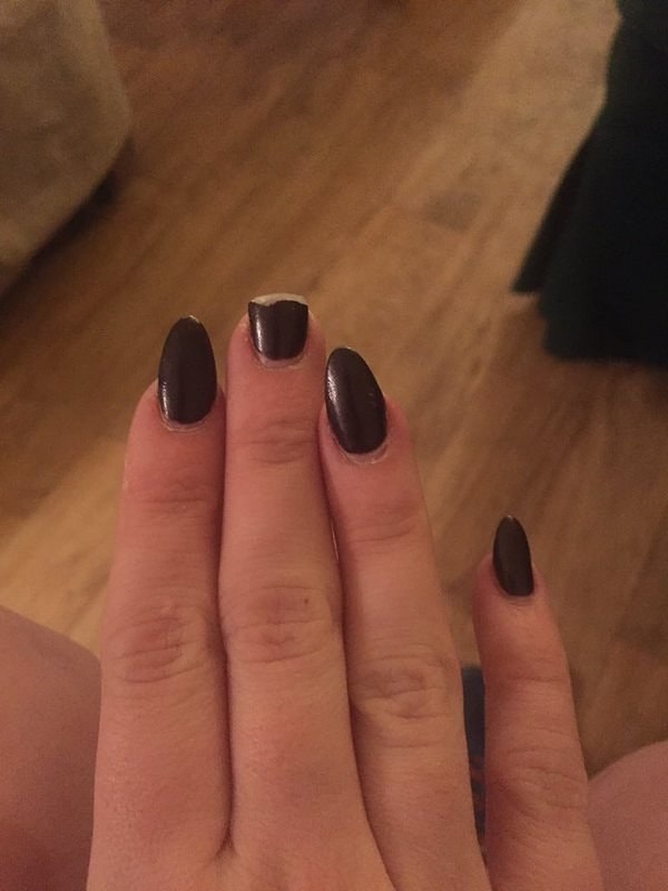 9. Растила ногти на свадьбу подруги? Ну-ну: