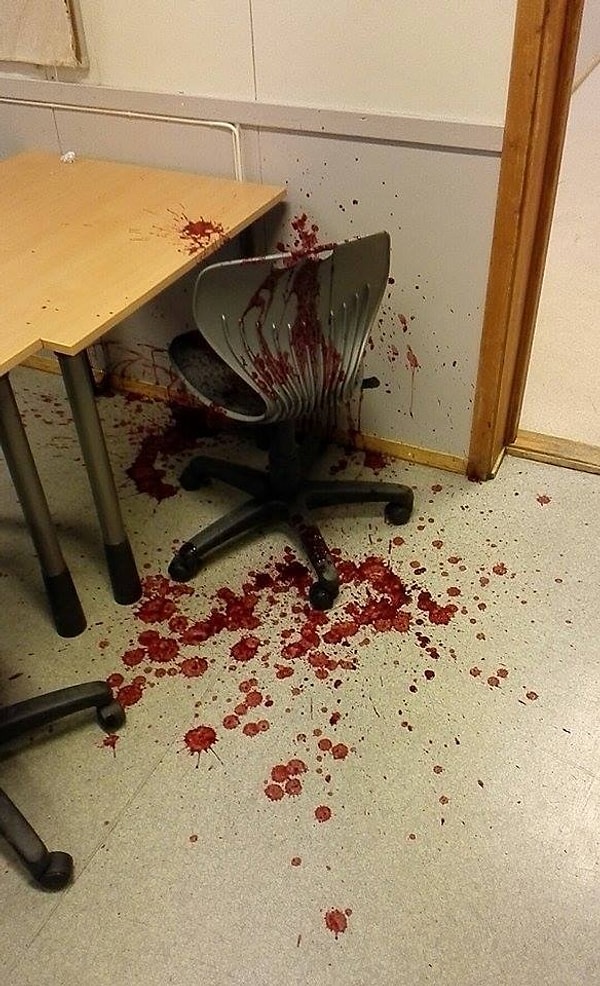 16. Здесь побывал Фредди Крюгер? Нет, это просто смузи: