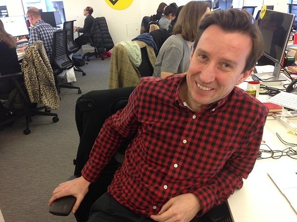 10. - Стюарт, как наш босс, ты дал бы нам оплачиваемые выходные во время менструации?