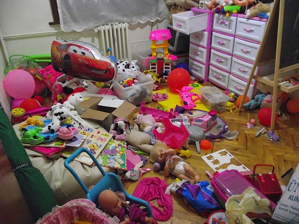 3. Ты пришел (пришла) домой, где тебя встретил вот такой беспорядок. Твоя реакция?