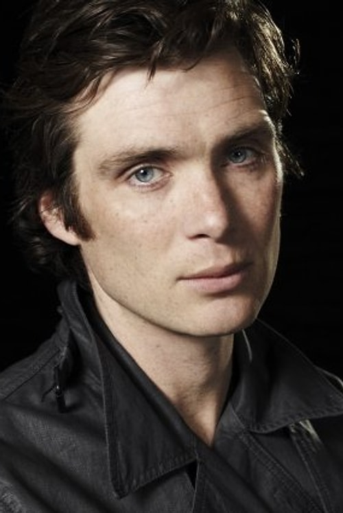 Cillian Murphy, Batman rolü için seçmelere gitse de onun oyunculuğunu çok beğenen Christopher Nolan böylelikle Korkuluk rolünü ona teklif etmiş.