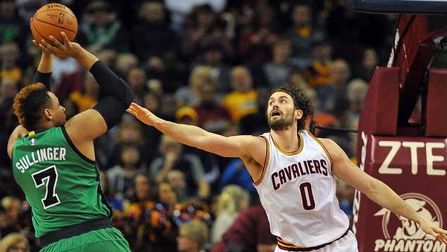 Cavaliers, Celtics karşısında topu paylaştı