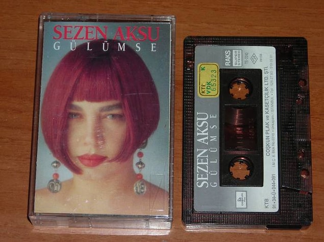 13. Sezen Aksu - Gülümse