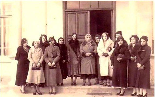 19. Genç kadınlar - 1940'lar