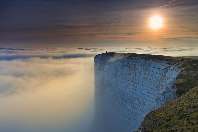 2. Beachy Head, İngiltere
