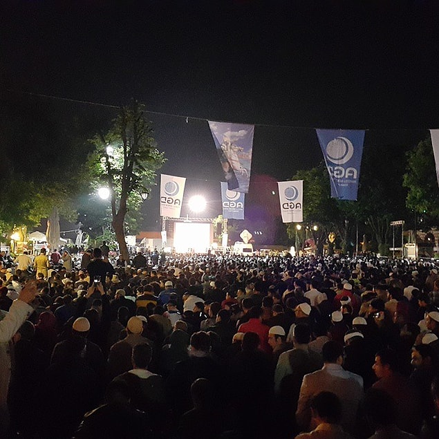 Dindar biri olan Selçuk Bayraktar, Ayasofya'daki Fetih Namazına da katılmış.