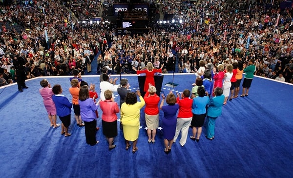 5. Очень небольшое число представительниц прекрасного пола занимает значимые позиции в сфере политики и мире бизнеса.