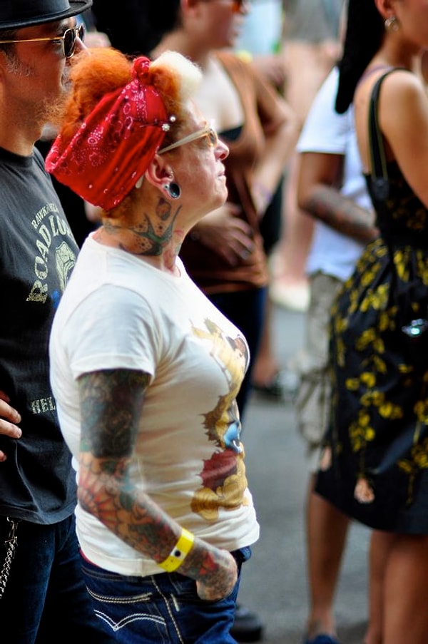 Жизнь продолжается.