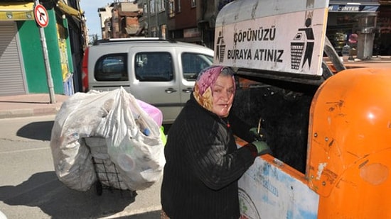 Kağıt Toplayan Halime Teyze: 'Kadınlar Günü Benim İçin Bir Şey İfade Etmiyor'