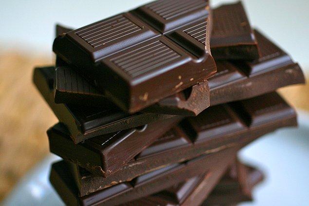 9. Dost bildiklerimizden: Bitter çikolata o kadar iyidir ki kilo verdirir