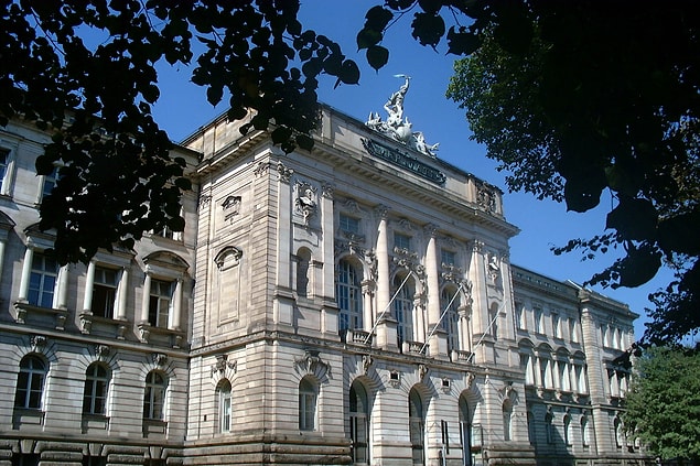 25. Würzburg Üniversitesi - Almanya