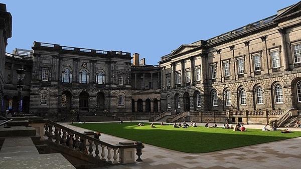 3. Edinburgh Üniversitesi - İskoçya