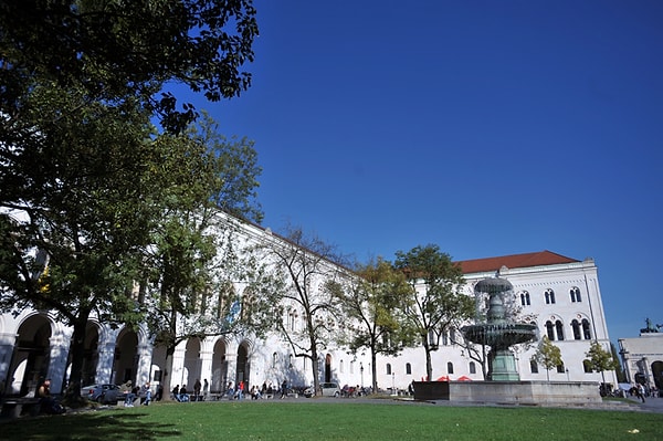 4. Мюнхенский университет Людвига-Максимилиана - Германия