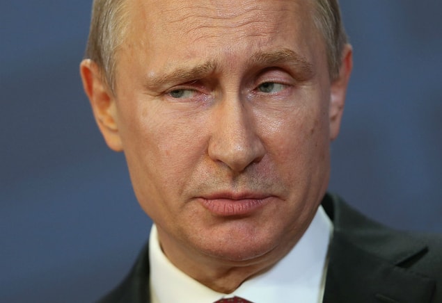 Putin: Kadınlar bize gerçek birer erkek olmayı öğretti