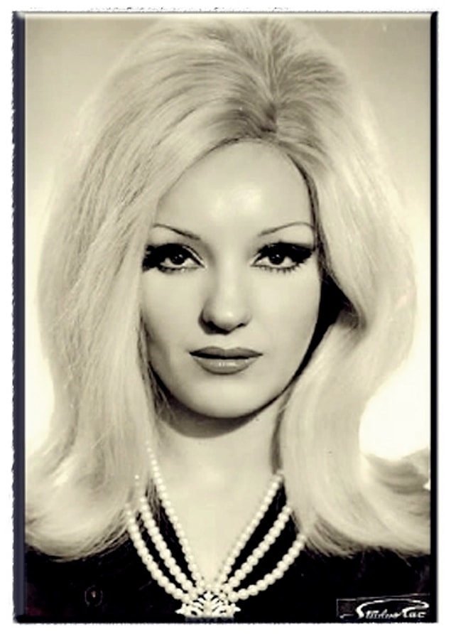 5. Ayla Dikmen