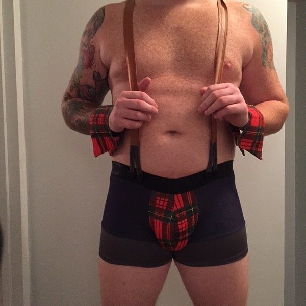 4. И, наконец, пришел черед самых последних сексуальных трусов, некого козыря в рукаве 😎