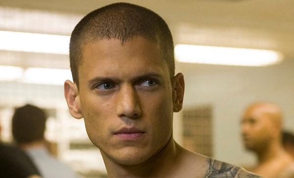 Akıllara unutulmaz dizi karakteri Michael Scofield'ı getirdi.