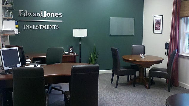 10. Edward Jones