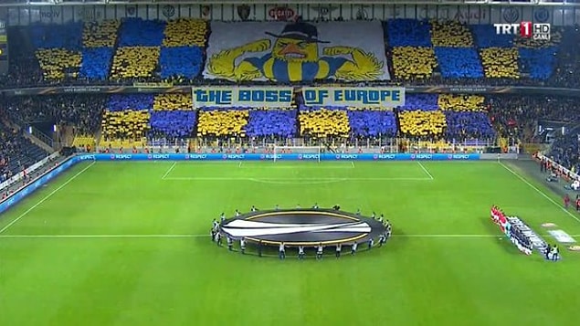 Fenerbahçe'den müthiş koreografi