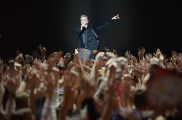 7. Прежде, чем Егор спел свою последнюю песню, телевизионную съемку прервали, чтобы певец мог успокоиться.