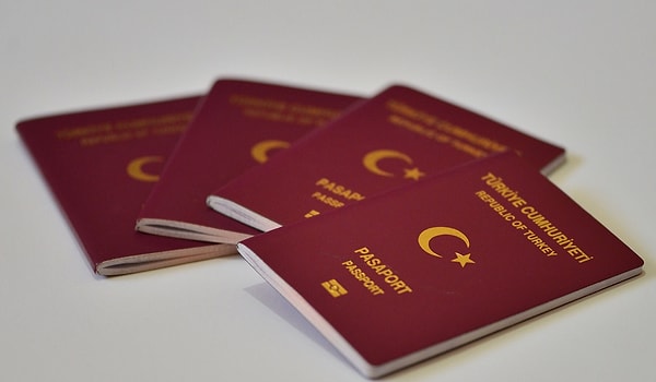 Dünyanın en pahalı pasaportu Türkiye'de...