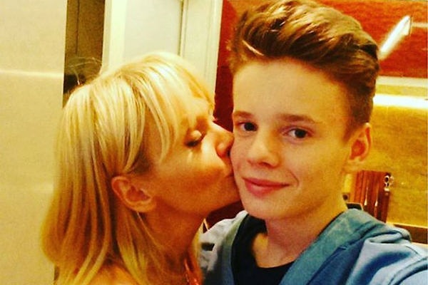 6. Селфи с мамой