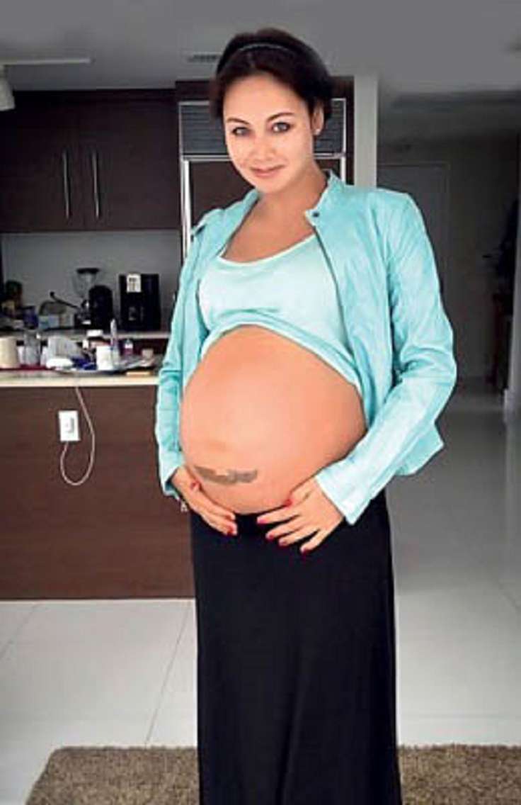 2. После 8-ми месяцев с этого знаменательного события на свет появился малыш Роберт.