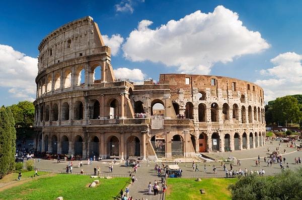 4. Ancak Roma denilince akla ilk gelen yer Colosseo yani Kolezyum.
