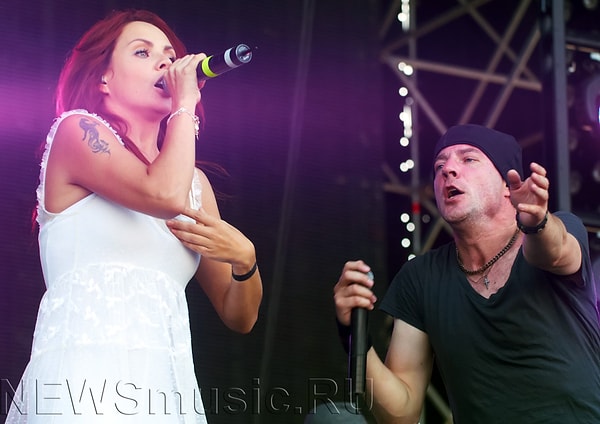 4. Напомним, что МакSим и Александр Красовицкий записали в прошлом общий трек на песню «Живи».