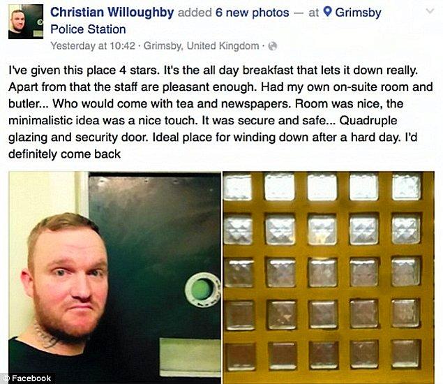 İçeriye gizlice telefonunu soktu. Facebook'ta check-in yaptı ve hücreyi bir otel odasında kalmışçasına yorumladı.