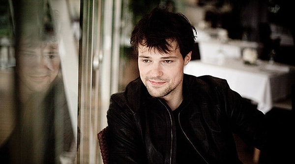 4. Многие расценивают случившееся как шутку («да это вовсе не Даня поставил»), другие же считают, что все очень даже всерьез.