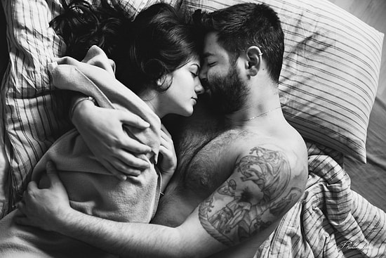 24 чёрно-белых фото пар: Как хорошо наедине с тобой, любовь моя!