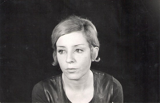 Şairlerin Aşık Olduğu Kadın Tomris Uyar'dan 13 Alıntı