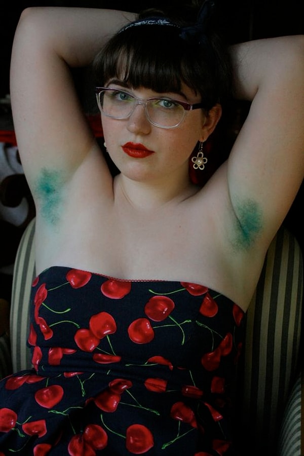 18. Подтверждением тому служит тренд последних двух лет - цветные небритые подмышки.