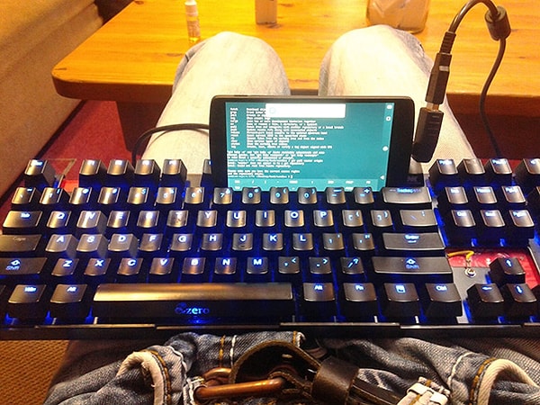 29. Сломал ноут? Ну, и так сойдет! 💻