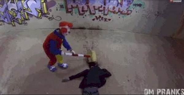 12. Пранк с клоуном-убийцем