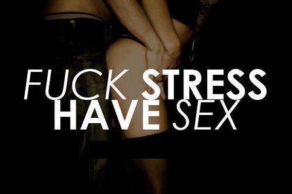 1. Секс снижает уровень стресса