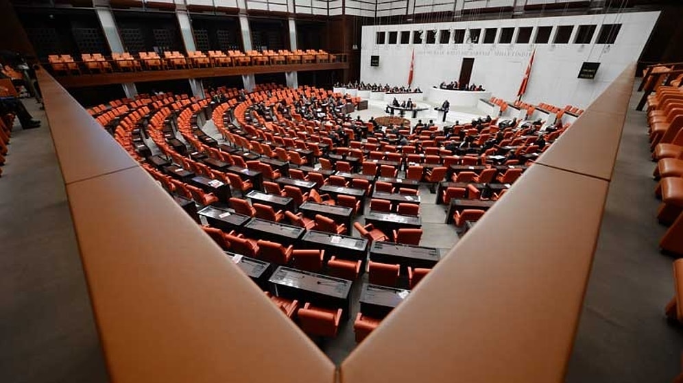 Davutoğlu'nun 'Dokunulmazlık' Açıklamasına Muhalefetten İlk Tepkiler