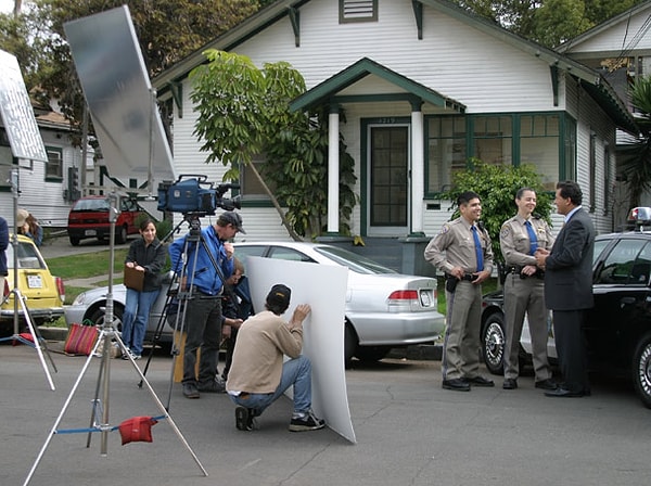 2. Каждый год производится около 13 000 видео для взрослых, а прибыль с них составляет больше, чем $13 миллиардов в год. Просто для сравнения: Голливуд выпускает за год всего 507 фильмов и получает за них прибыль в размере $8,8 миллиардов.