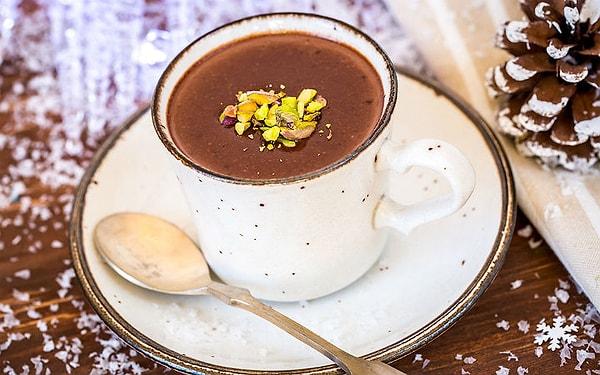 8. Nutellalı Sıcak Çikolata