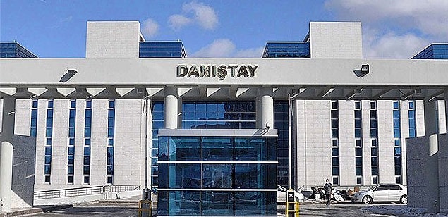 7. Yine aynı maddeye göre alınacak bu yayın yasağı kararının iptali için Danıştay'a itiraz edilebilir ve Danıştay bu dosyayı öncelikli olarak görüşür.