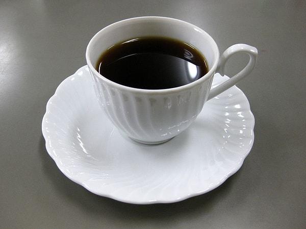 1. Psikopatik eğilimleri olan insanlar, genellikle kahvelerini şekersiz ve kremasız içmeyi tercih ediyorlar.
