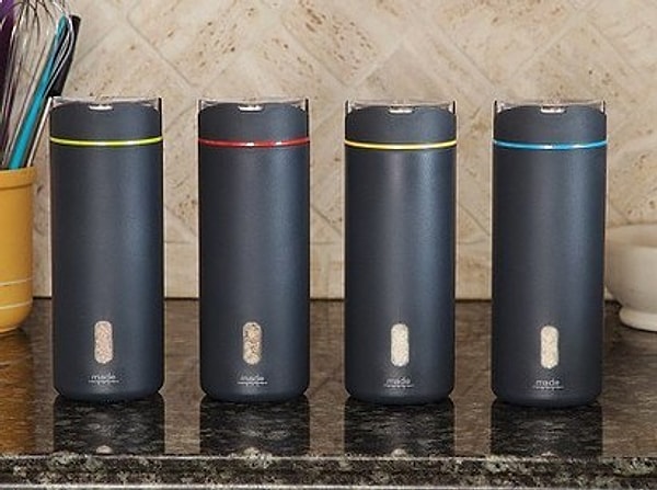 14. Контейнеры с мерной чашкой