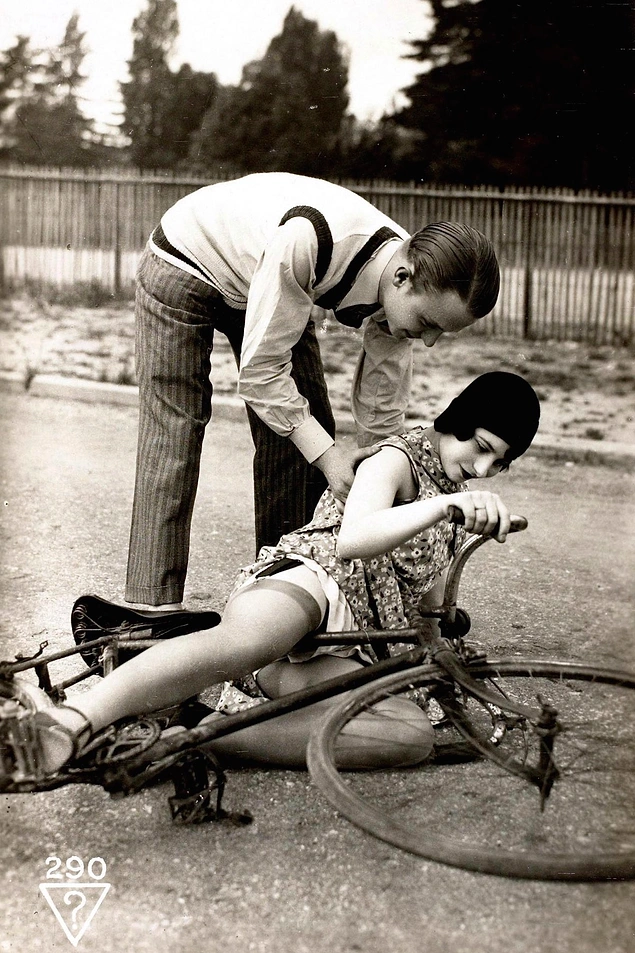 Эротика 1920-ых: запретные "французские открытки"