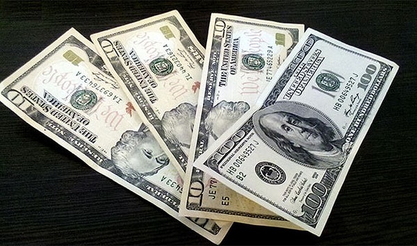 3. Все монеты и банкноты, находящиеся сегодня в обороте США, составляют стоимость $1.2 триллиона.