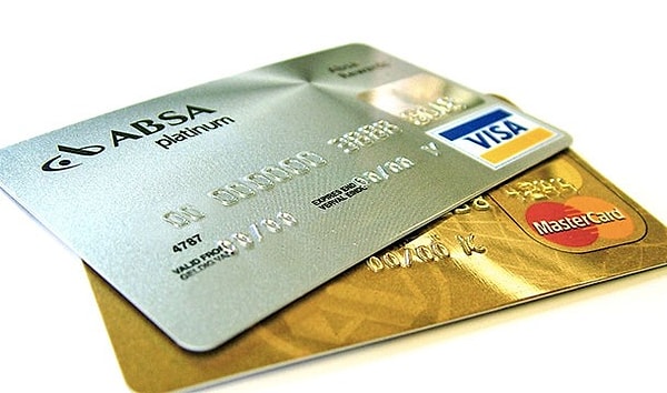 17. Первая кредитная карта, которая была использована в нескольких компаниях одновременно, была изобретена Фрэнком Макнамара, потому что он забыл кошелек, когда пошел в ресторан с друзьями.