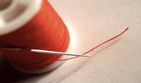 20. Люди научились чинить разорванные купюры с помощью нитки и иголки 200 лет назад.