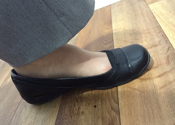 8. Что в принципе нормально по сравнению с тем фактом, что туфли твоего размера жутко уродливые.