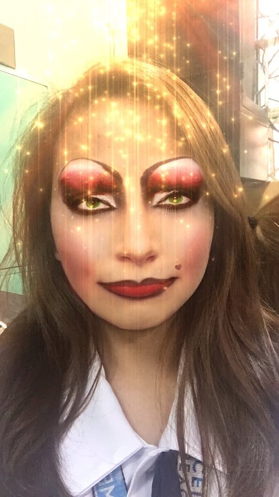 Макияж этой девушки точь-в-точь повторяет фильтр из Снэпчата