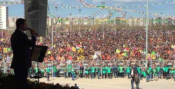 7. Diyarbakır'da Nevruz Kutlaması